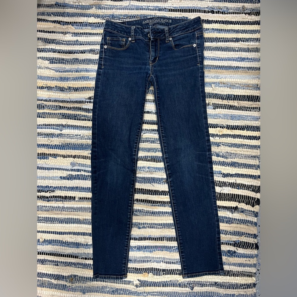 Womens American eagle jeans size 4